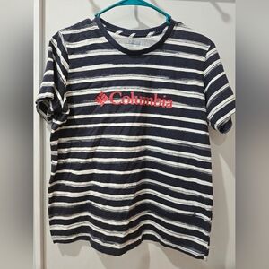 Columbia womens short sleeve t-shirt  size Medium
